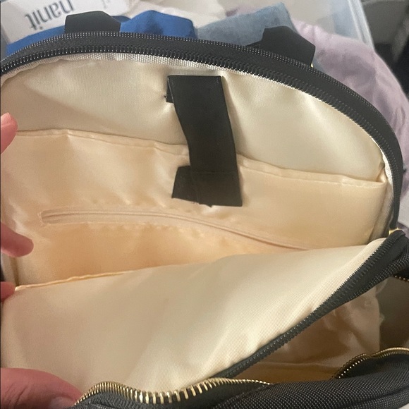 IDAHO JONES Mini Black Backpack- hands free pump storage - Picture 4 of 8